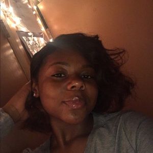 Meet your Posher, Paulinda